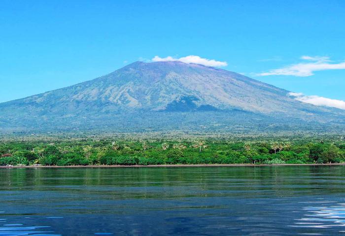 Gubernur Bali Tegaskan Tidak Ada Paksaan Bagi Pengungsi Pulang Jika Merasa Desanya Bukan Zona Aman